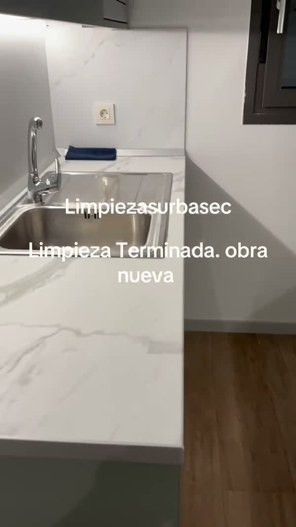 Estancia limpia después de una obra